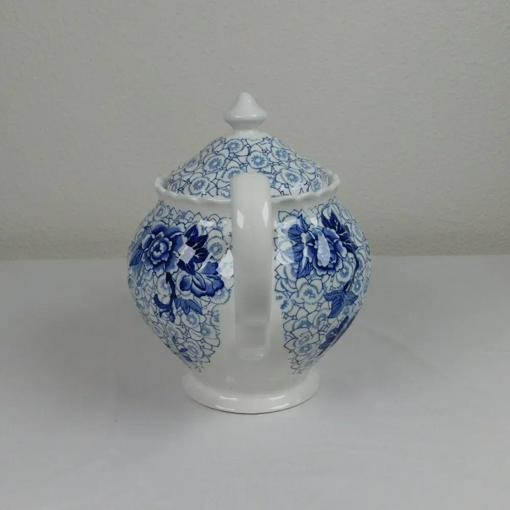 Johnson Brothers Lotus Blue Fine China Floral Swirl Rim Teapot Lid Vintage 1979 - Picture 2 of 12